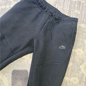 NIKE TECH Black Sweatpants Youth XL 16